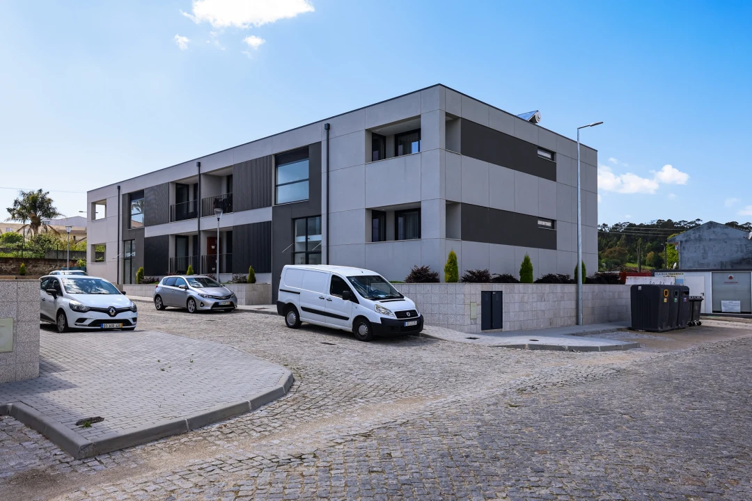Apartamento T3 para Arrendamento em Barcelos, V.Boa, V.Frescainha Foto 36