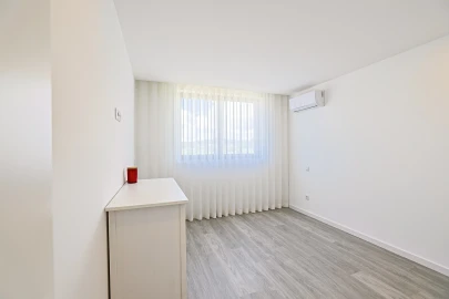Apartamento T3 para Arrendamento em Barcelos, V.Boa, V.Frescainha