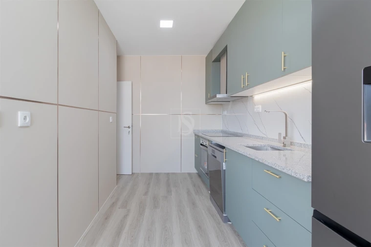 Apartamento T2 para Venda em Barreiro e Lavradio Foto 10