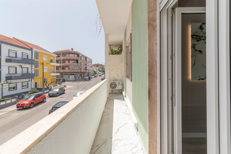 Apartamento T2 para Venda em Barreiro e Lavradio Foto 11