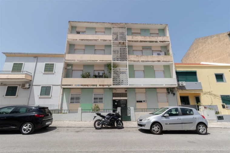 Apartamento T2 para Venda em Barreiro e Lavradio Foto 12