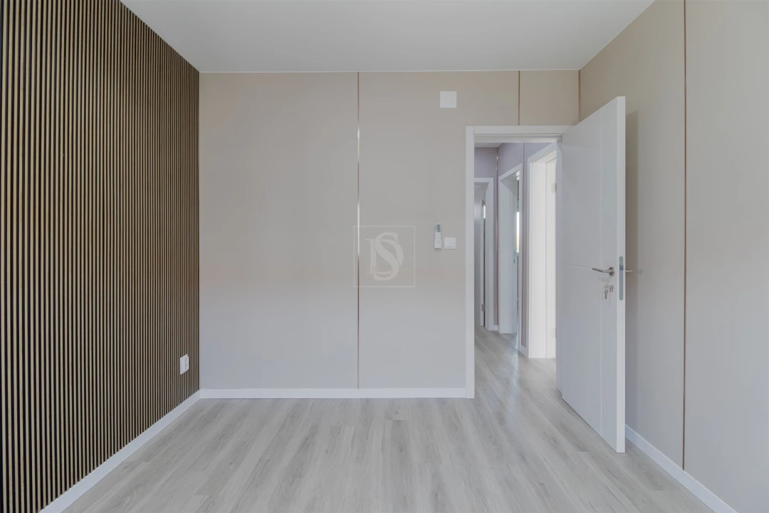 Apartamento T2 para Venda em Barreiro e Lavradio Foto 2