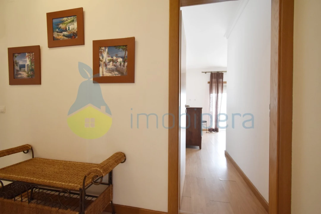 Apartamento T3 para Arrendamento em Portimão Foto 2