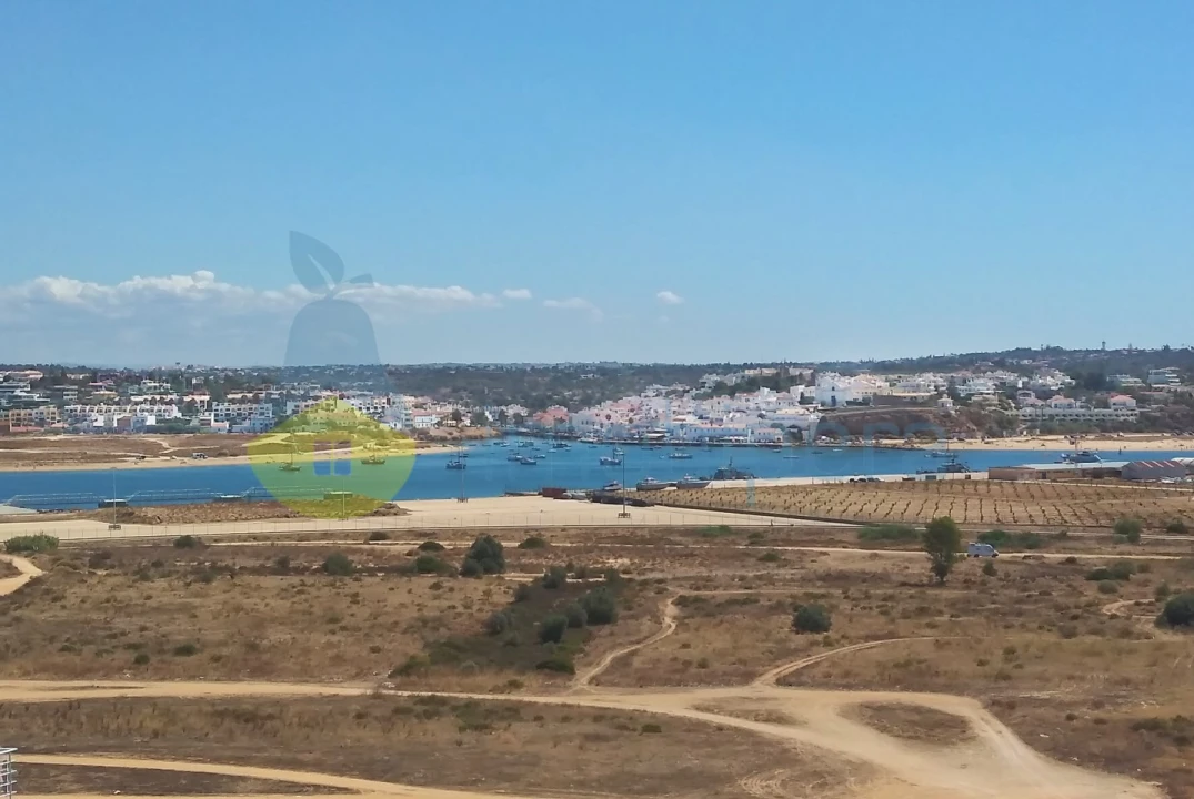Apartamento T3 para Arrendamento em Portimão Foto 8