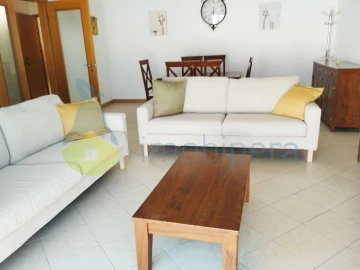 Apartamento T3 para Arrendamento em Portimão