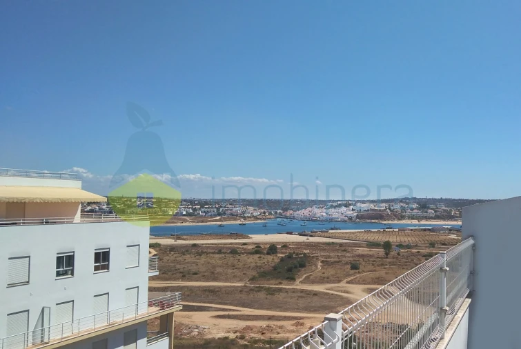 Apartamento T3 para Arrendamento em Portimão Foto 3