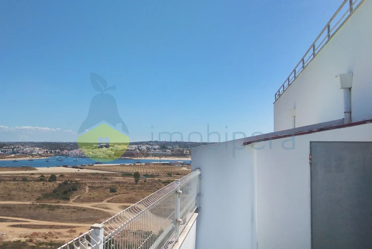 Apartamento T3 para Arrendamento em Portimão Foto 5