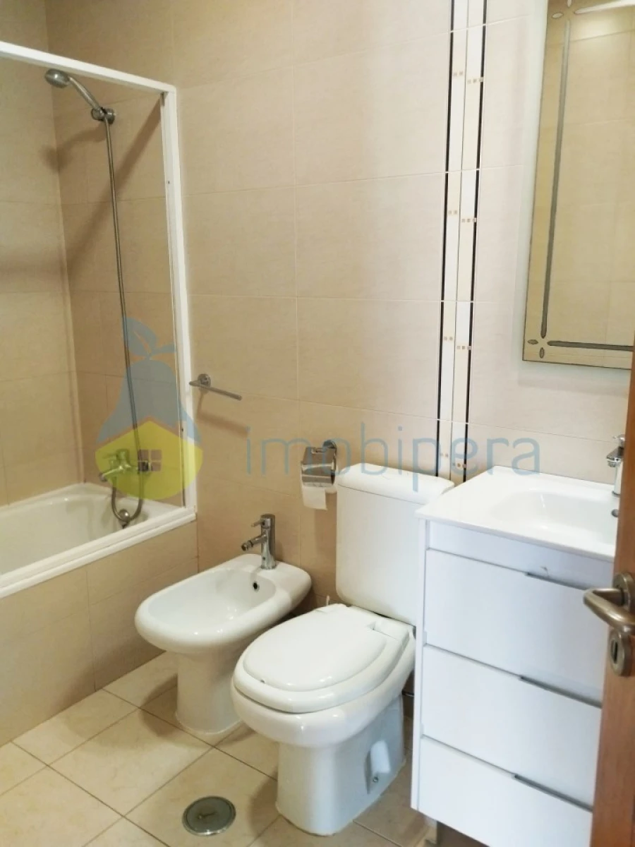 Apartamento T3 para Arrendamento em Portimão Foto 19