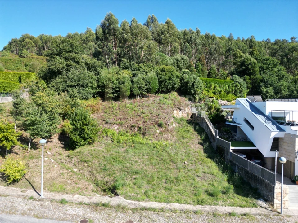Terreno para Venda em Loivo Foto 1