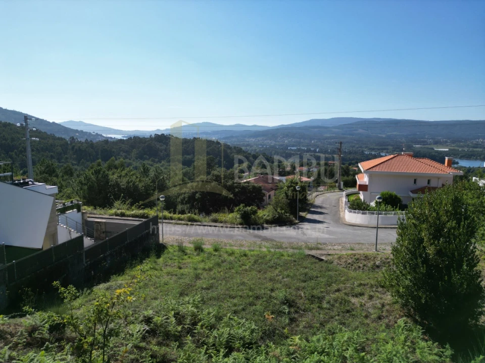 Terreno para Venda em Loivo Foto 8