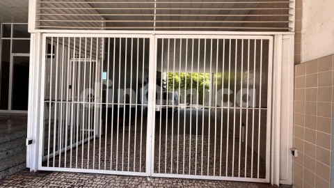 Garagem para Arrendamento em Vila Nova de Famalicão e Calendário