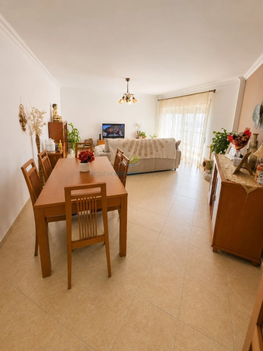 Apartamento T3 para Venda em Quarteira Foto 4