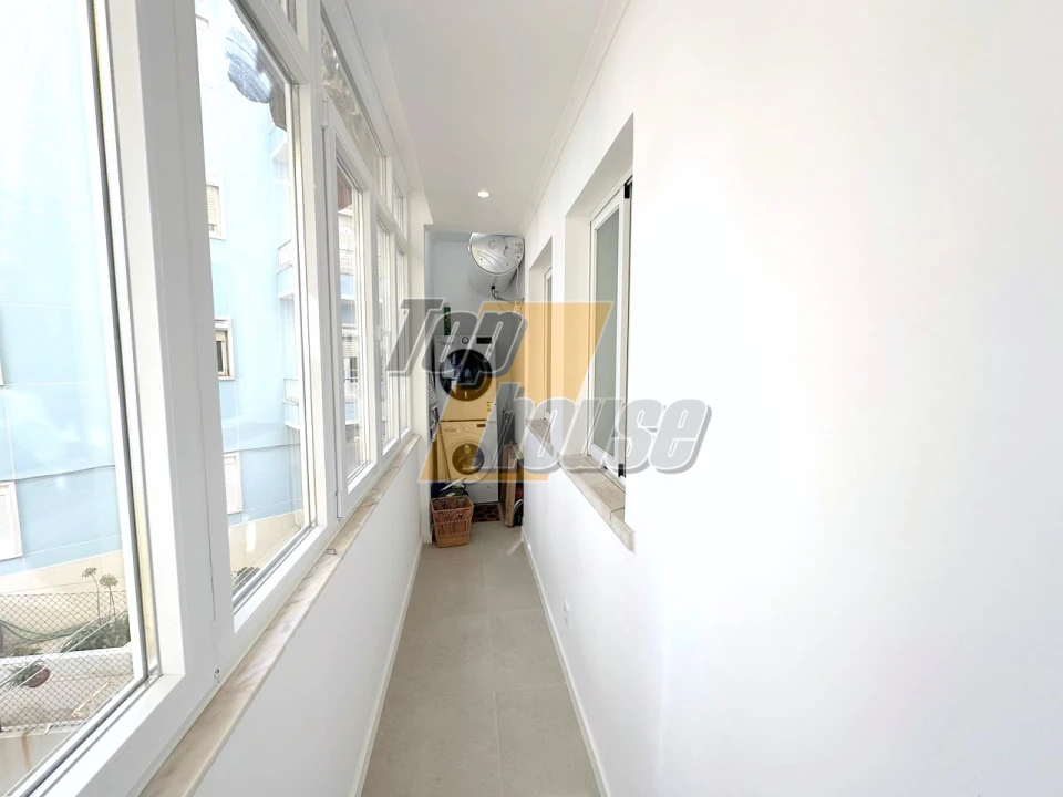 Apartamento T3 para Venda em Almada, Cova da Piedade, Pragal e Cacilhas Foto 8