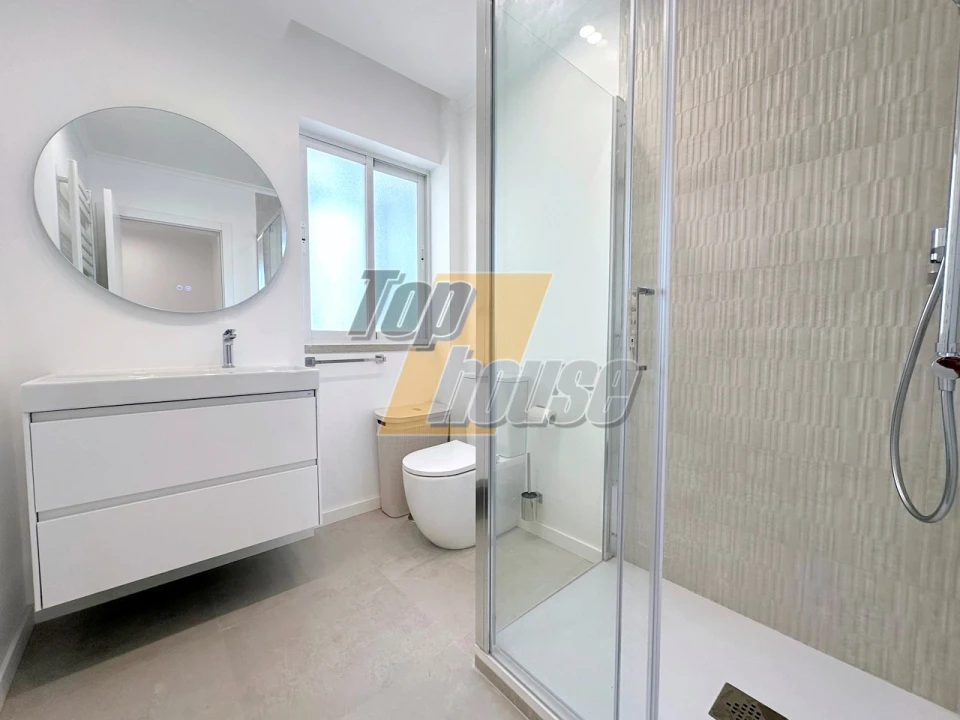 Apartamento T3 para Venda em Almada, Cova da Piedade, Pragal e Cacilhas Foto 16