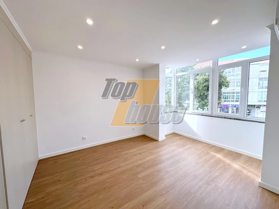 Apartamento T3 para Venda em Almada, Cova da Piedade, Pragal e Cacilhas Foto 19