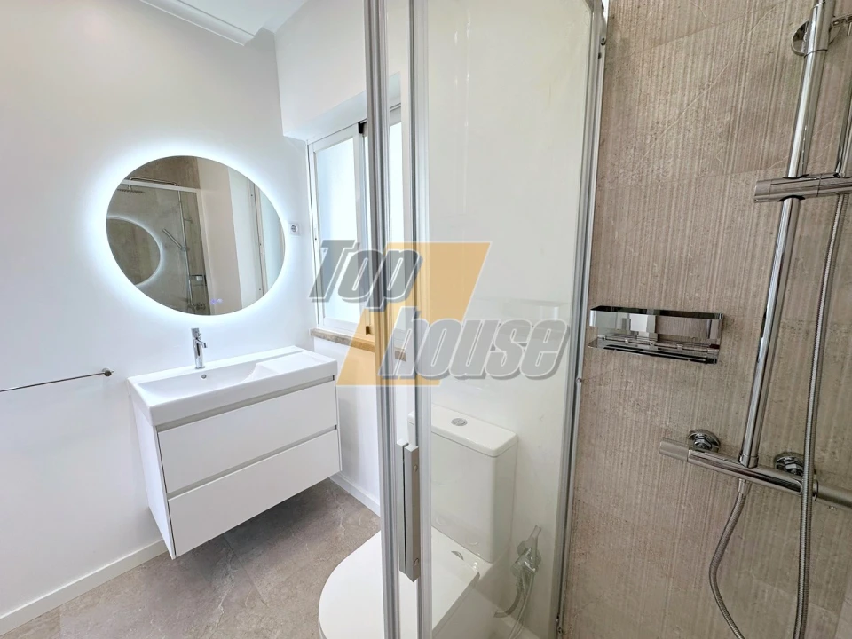 Apartamento T3 para Venda em Almada, Cova da Piedade, Pragal e Cacilhas Foto 23