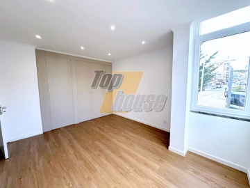 Apartamento T3 para Venda em Almada, Cova da Piedade, Pragal e Cacilhas
