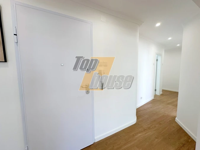 Apartamento T3 para Venda em Almada, Cova da Piedade, Pragal e Cacilhas Foto 10
