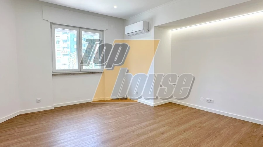 Apartamento T3 para Venda em Almada, Cova da Piedade, Pragal e Cacilhas