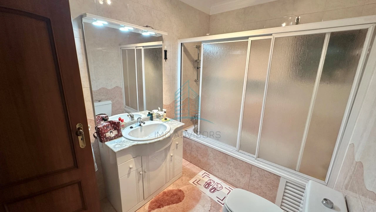 Moradia T4 para Venda em Gondomar (São Cosme), Valbom e Jovim Foto 18