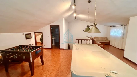 Moradia T4 para Venda em Gondomar (São Cosme), Valbom e Jovim