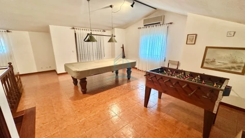 Moradia T4 para Venda em Gondomar (São Cosme), Valbom e Jovim