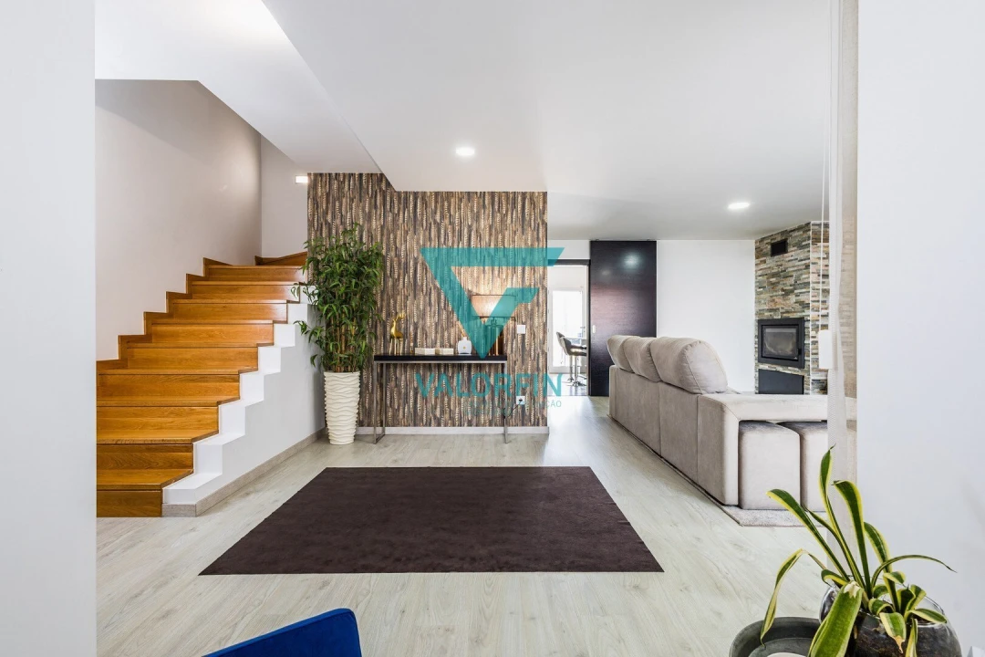 Moradia T4 para Venda em Leiria, Pousos, Barreira e Cortes Foto 18