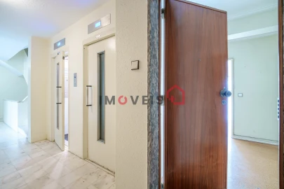 Apartamento T2 para Venda em Algés, Linda-A-Velha e Cruz Quebrada-Dafundo