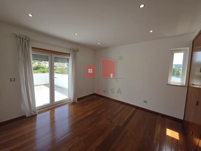 Moradia T5 para Venda em Malveira e São Miguel de Alcainça Foto 17
