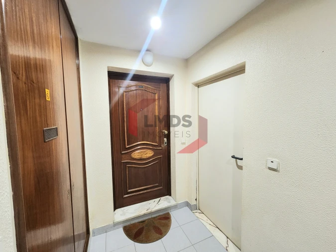 Apartamento T2 para Venda em Oliveira do Douro Foto 6