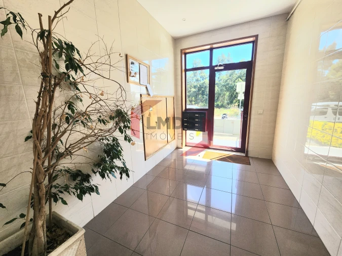 Apartamento T2 para Venda em Oliveira do Douro Foto 4