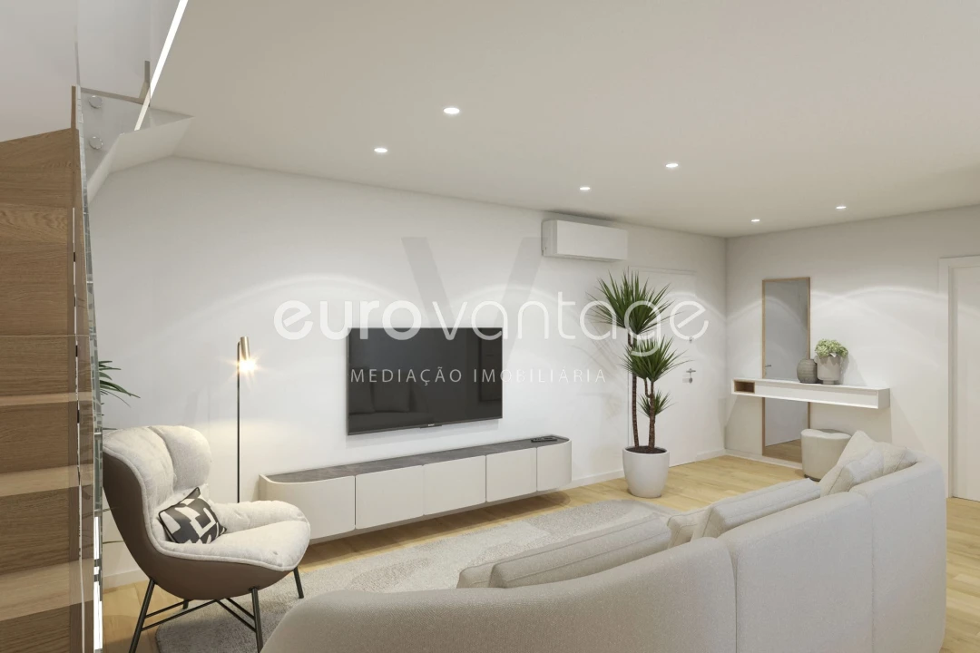 Apartamento T1 para Venda em Parceiros e Azoia Foto 3