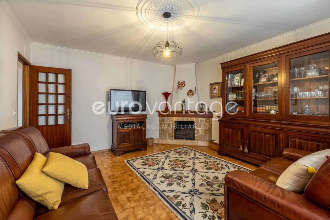 Apartamento T3 para Venda em Leiria, Pousos, Barreira e Cortes Foto 1