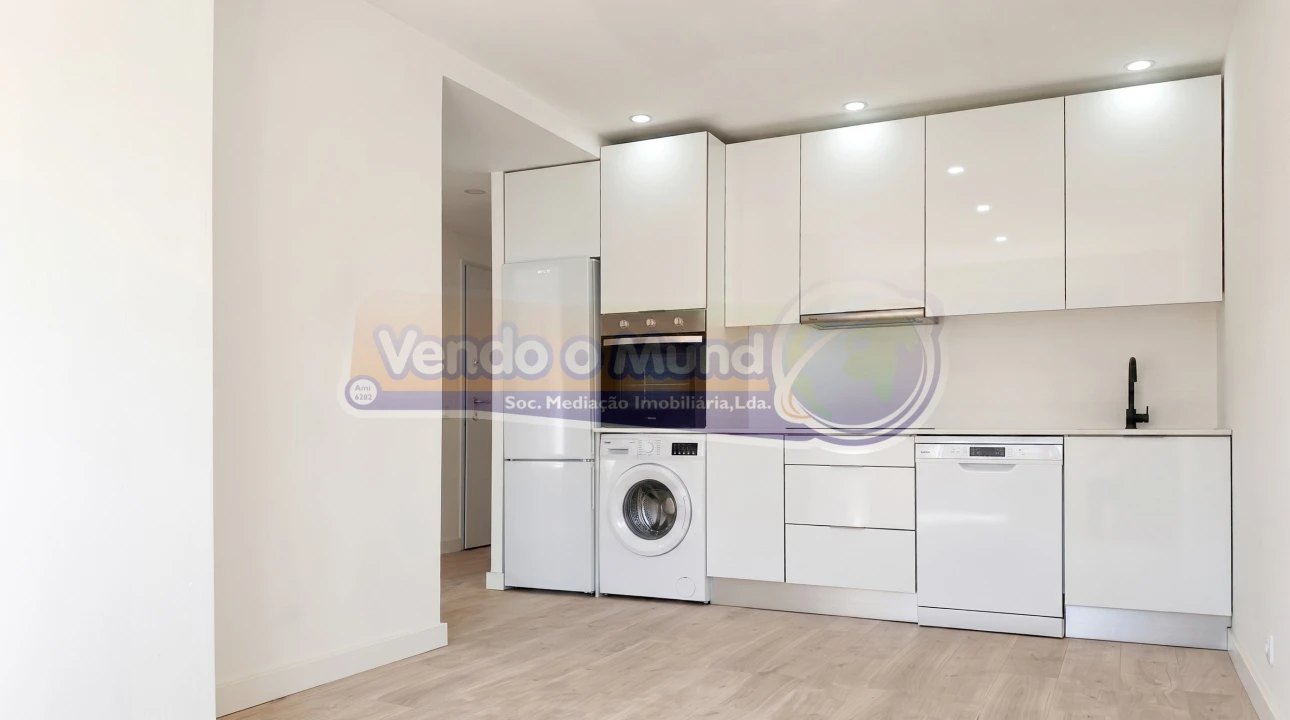 Apartamento T3 para Venda em Odivelas Foto 1
