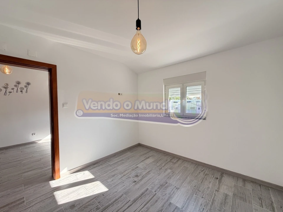 Moradia T3 para Venda em Samora Correia Foto 19