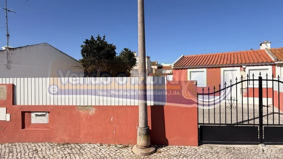 Moradia T3 para Venda em Samora Correia