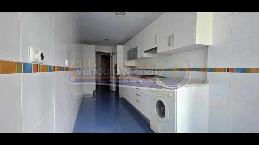 Apartamento T3 para Venda em Carnide