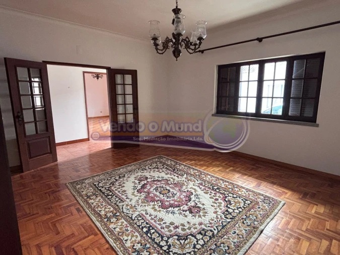 Moradia T4 para Venda em Couço Foto 10