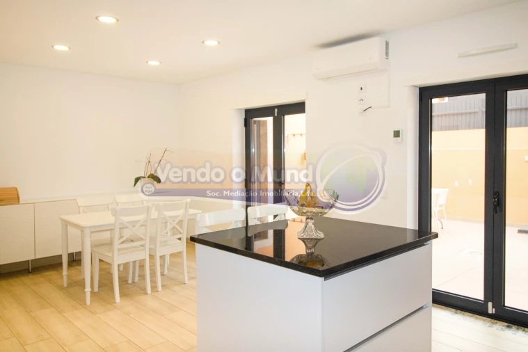 Moradia T3 para Venda em Samora Correia Foto 16