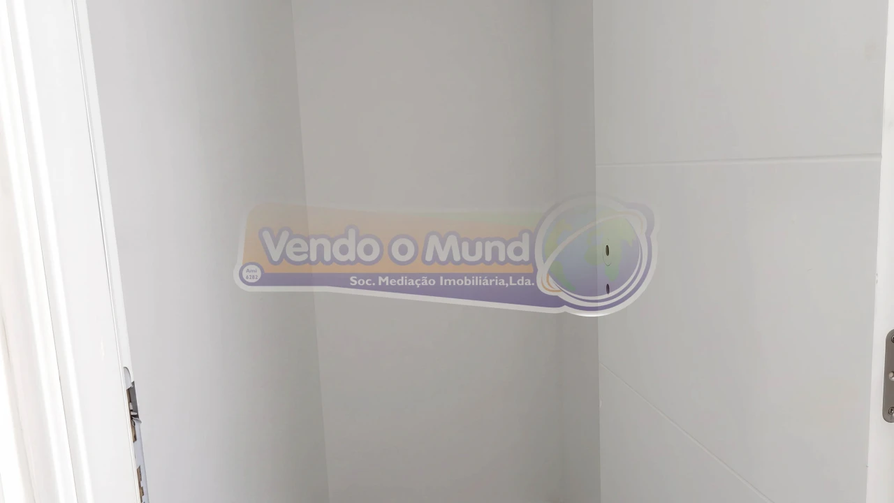 Apartamento T2 para Venda em Cacém e São Marcos Foto 18