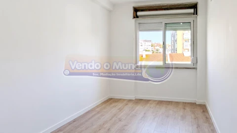 Apartamento T2 para Venda em Cacém e São Marcos