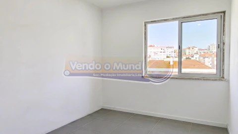 Apartamento T2 para Venda em Cacém e São Marcos