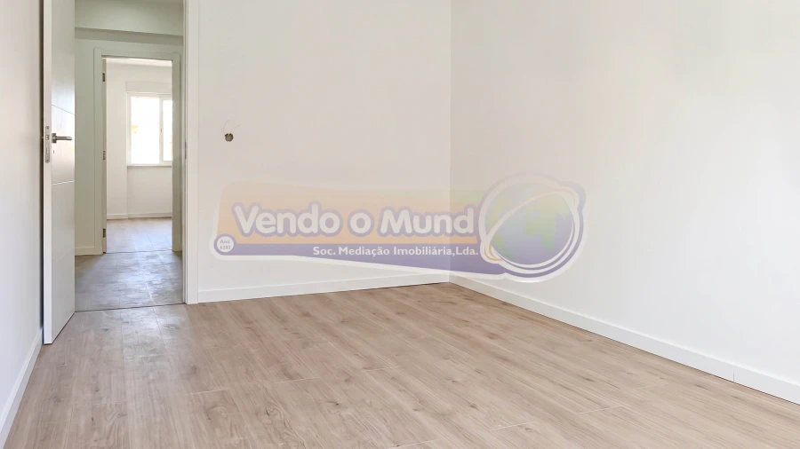 Apartamento T2 para Venda em Cacém e São Marcos Foto 4