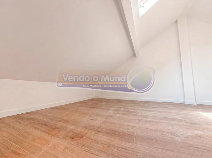 Moradia T1 para Venda em Benavente Foto 12