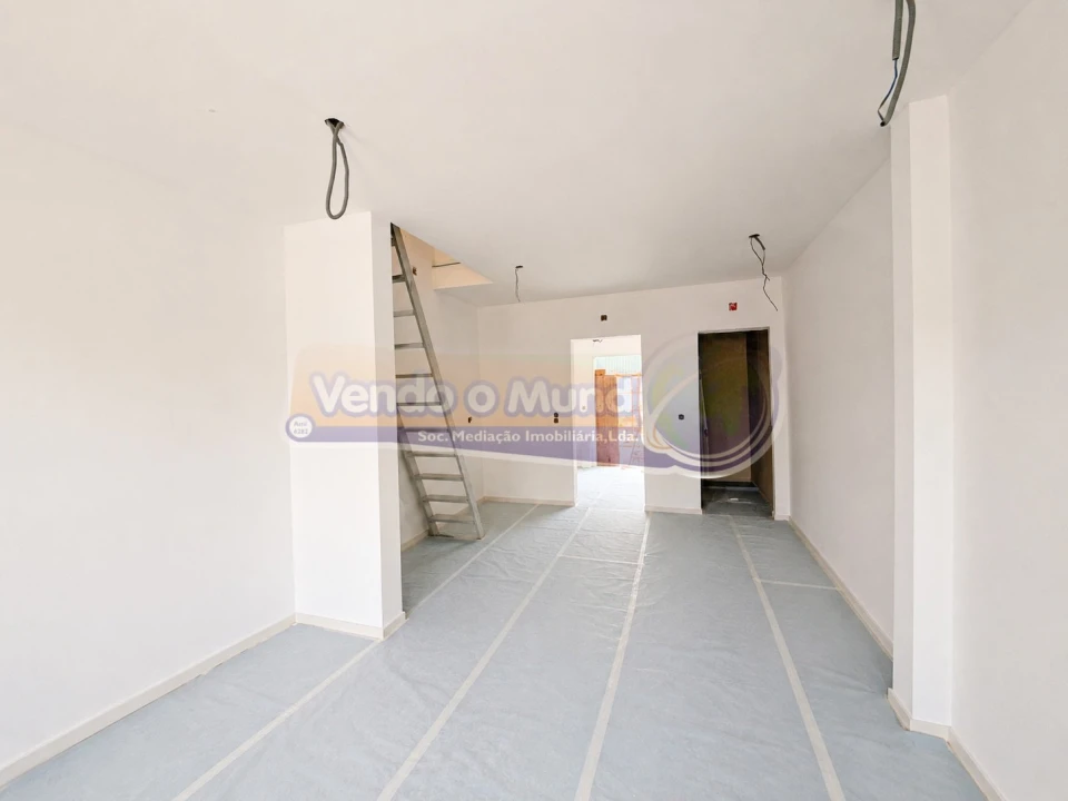 Moradia T1 para Venda em Benavente Foto 2