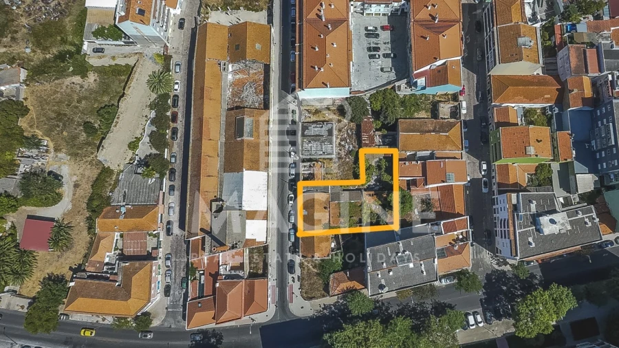 Prédio para Venda em Setubal (São Sebastião)