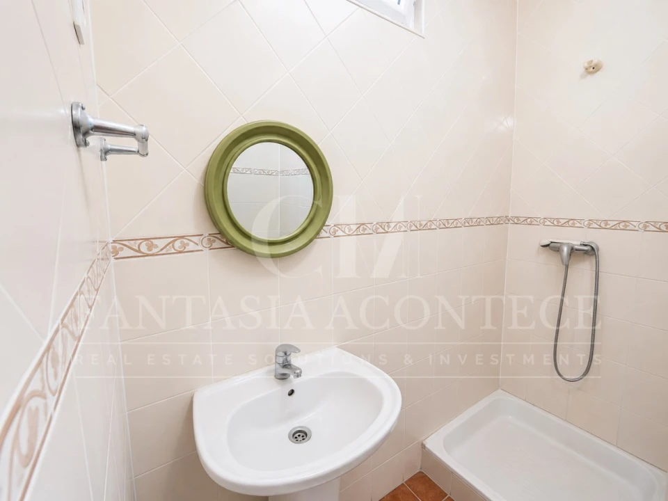 Apartamento T3 para Venda em Sé e São Lourenço Foto 8