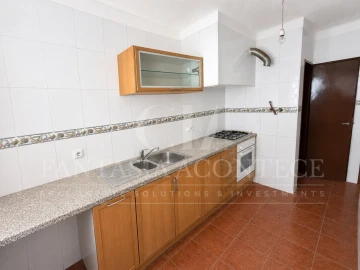 Apartamento T3 para Venda em Sé e São Lourenço
