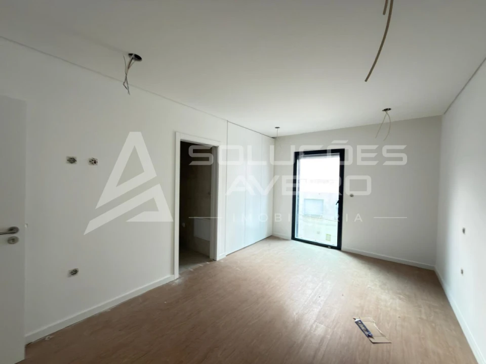 Apartamento T3 para Venda em Esgueira Foto 15