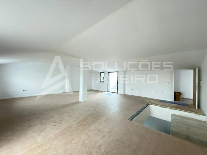Apartamento T3 para Venda em Esgueira Foto 7
